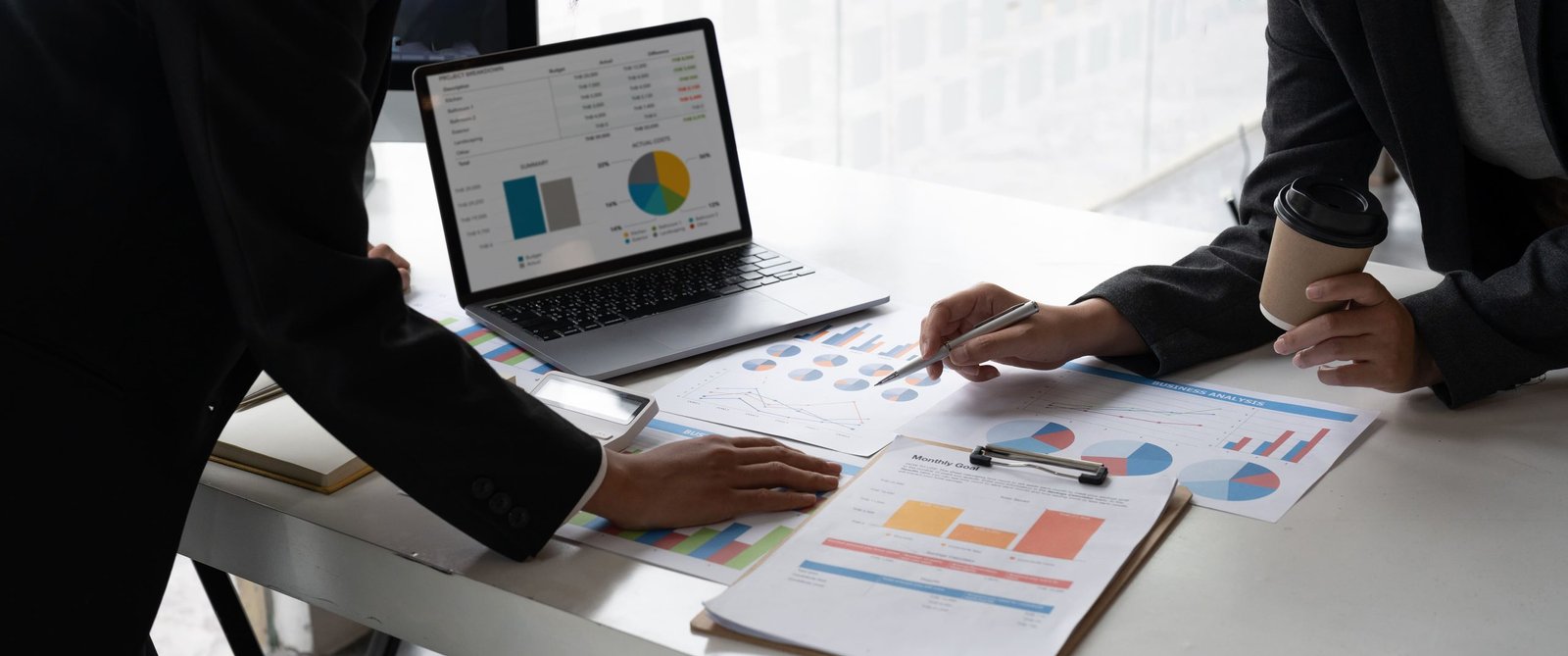 gallery-02 vecteezy-business-consultants-is-checking-and-analysis-sales-figures-8570806